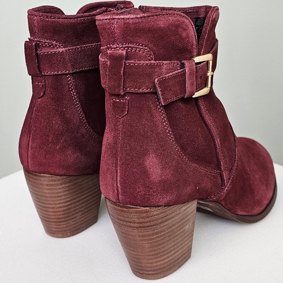 New Diba Sleek Bootie Burgundy Suede Gold Buckle Ankle Women Size 9 - Picture 7 of 12